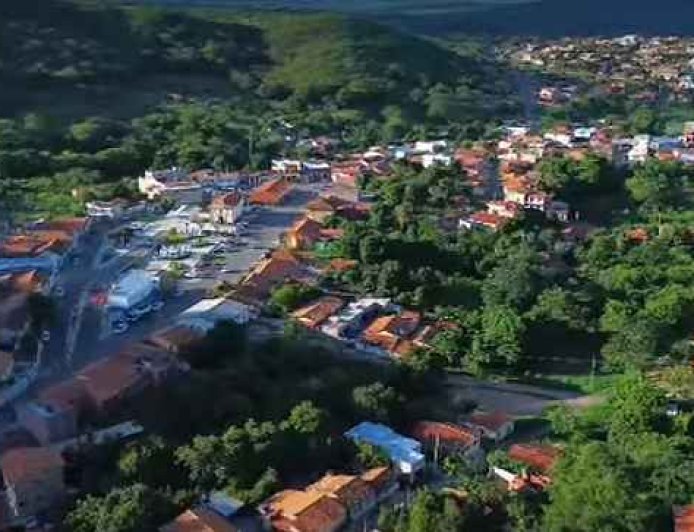 Riacho dos Machados divulga programação oficial da Festa de Maio